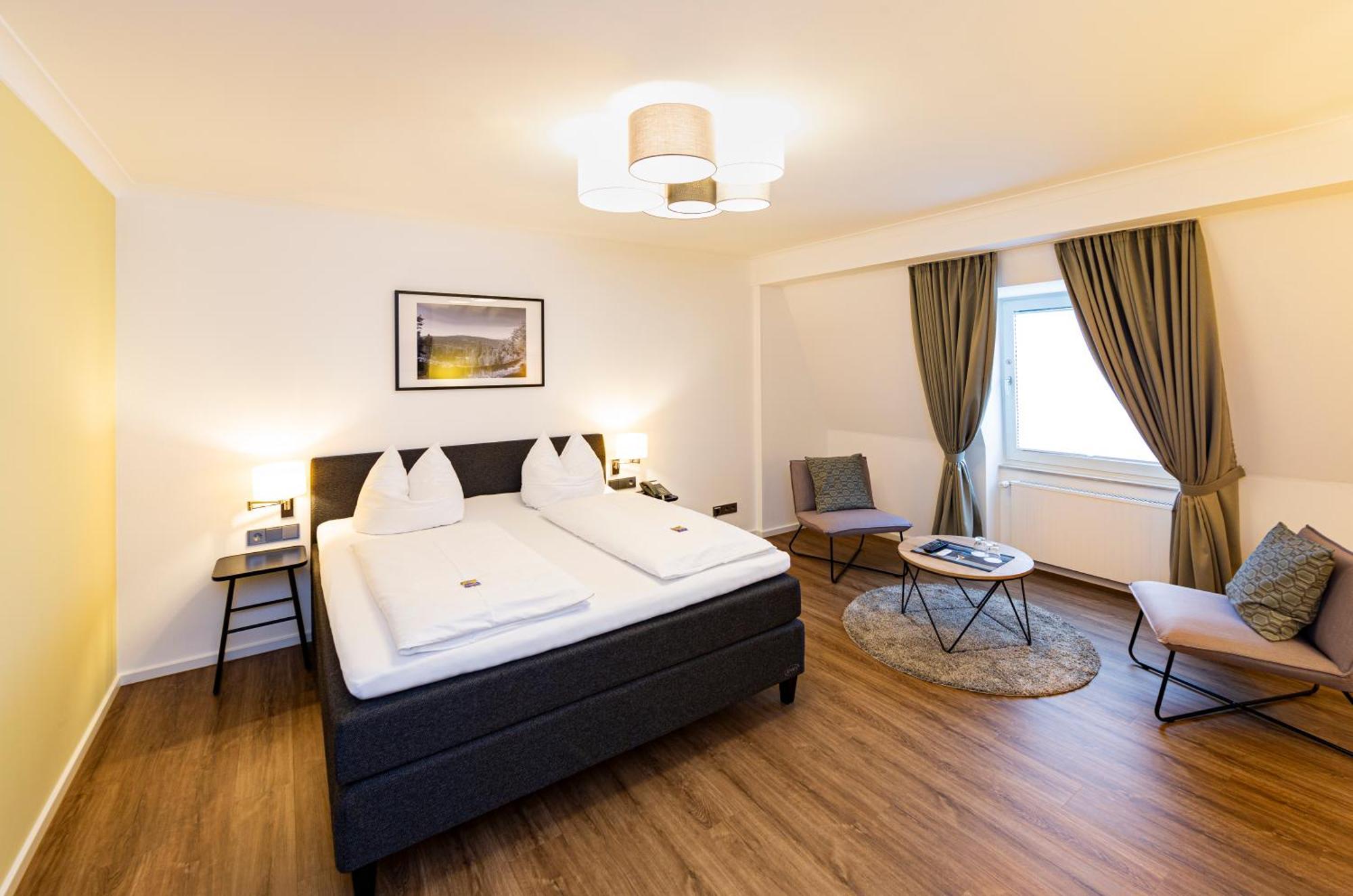 Koenigshof Bed And Breakfast Koenigstein im Taunus Exterior photo